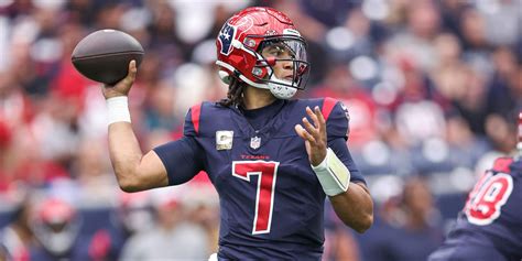 Best Looking Current Quarterbacks