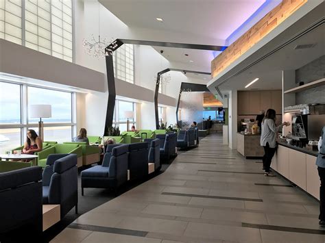 best lounges in seattle airport