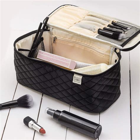Best Makeup Bag For Home