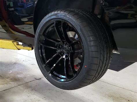 Best Performance Tires For Hellcat