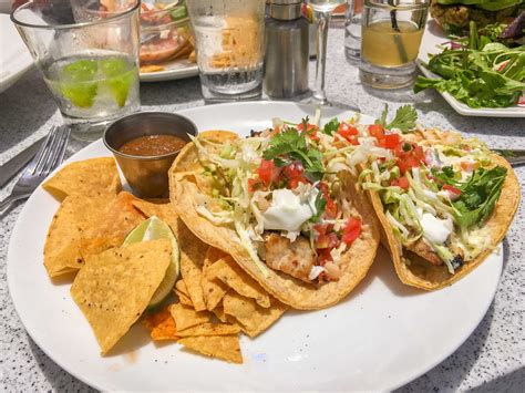 best restaurant fish tacos