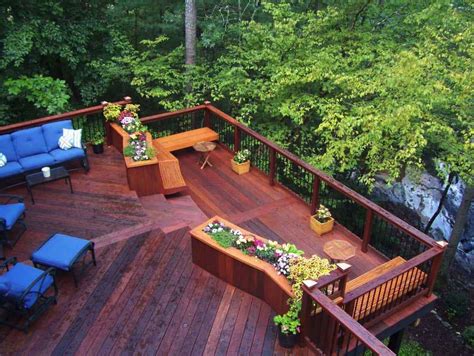 Best Size Deck For Entertaining