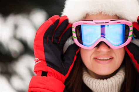 See Clearly in Any Weather: The Best Ski Goggles for Flat Light