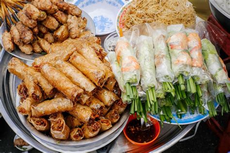 best street food in saigon