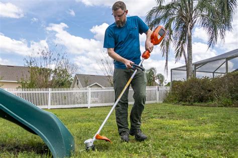 Best Cordless String Trimmer Reviews and Buying Guide in 2018