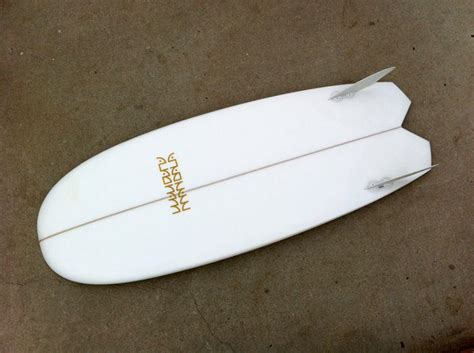 Best Surfboard For Weak Waves