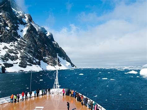 best time to cross drake passage