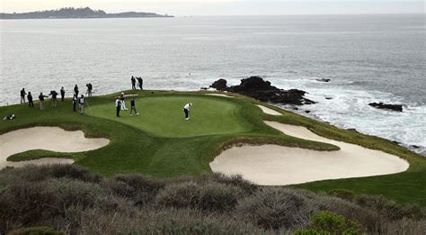 best time to play pebble beach golf course