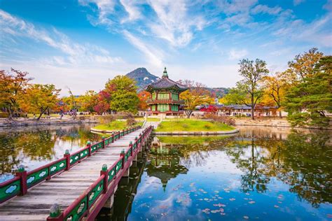 best time to travel to south korea