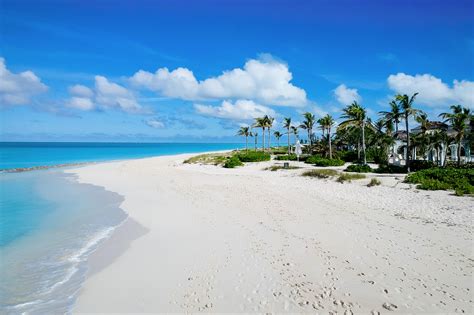 best time to travel to turks and caicos