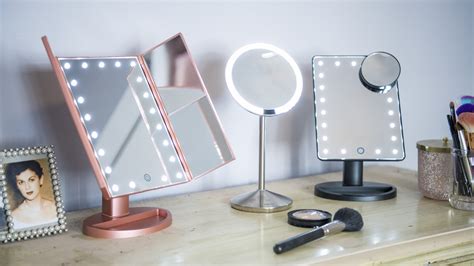 Best Vanity Mirror For Applying Makeup