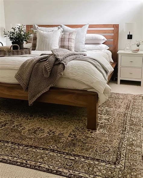 Best Way To Place A Rug In Bedroom