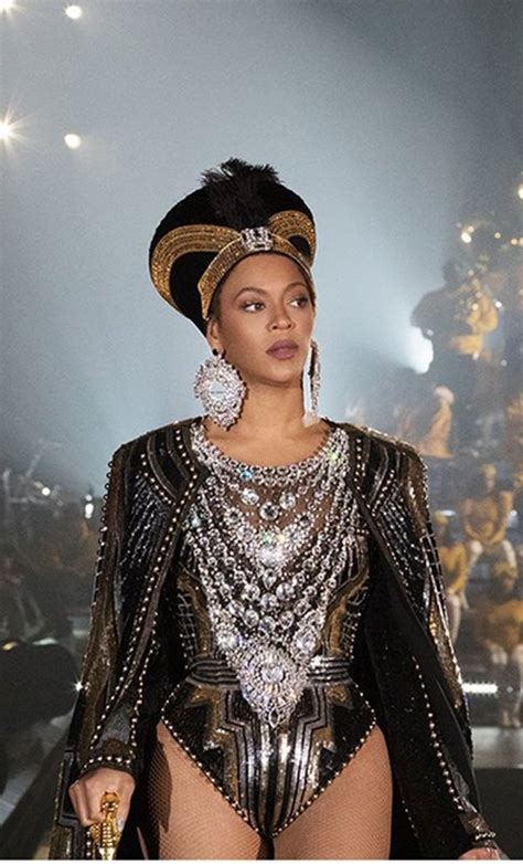 Here Are The Best Reactions To Beyonce's on Netflix