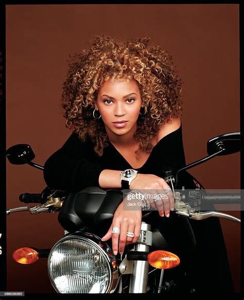beyonce knowles getty images 2002