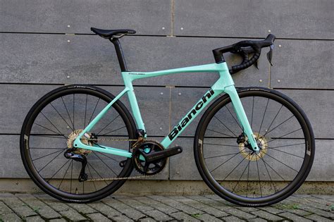 bianchi specialissima pro 2024 poids