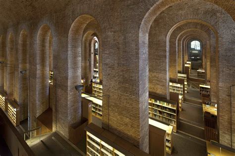 biblioteca de la universidad de barcelona