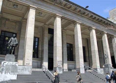 biblioteca nacional uruguay