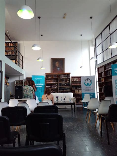 bibliotecas en la plata