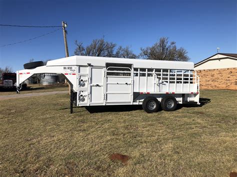 Big bend trailer with dog box Horse trailers, Dog box, Horse trailer