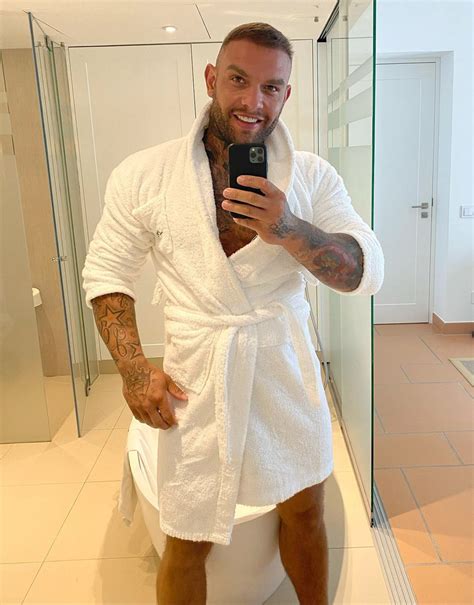 What Makes a Foto Bokep Go Viral? This One Will Change How You See Beauty!