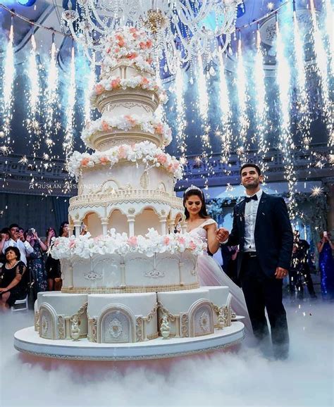 Big Indian Wedding Cake