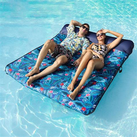Big Pool Floats With Shade