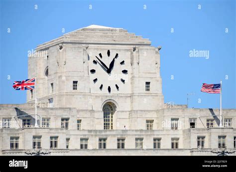 Biggest Clock Face Uk