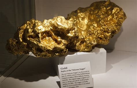 biggest piece of gold ever found