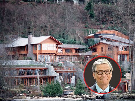 bill gates buying maui property