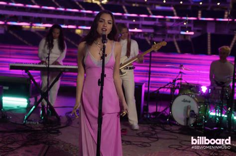 billboard women in music 2022 performances