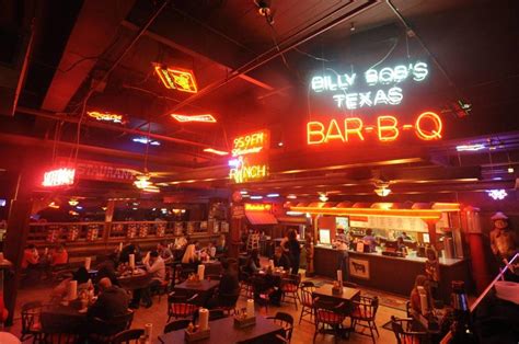 billy bobs of texas fort worth age