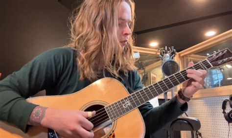 Billy Strings Net Worth 2021