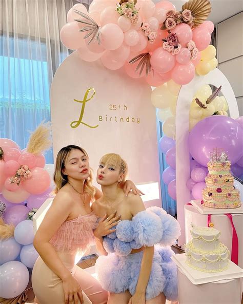 birthday of lisa blackpink