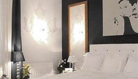 Black And White Bedroom Wall Decor