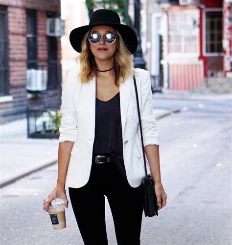 Sara Sampaio Elevates Her AllBlack Outfit With an Elegant White Blazer