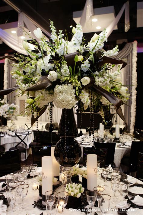 Trending High Centerpieces That'll Wow Your Guests Wedding reception