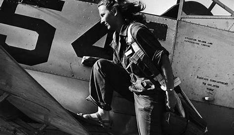 23 Vintage Photos of Beautiful Female WWII Pilots in the U.S. Army Air
