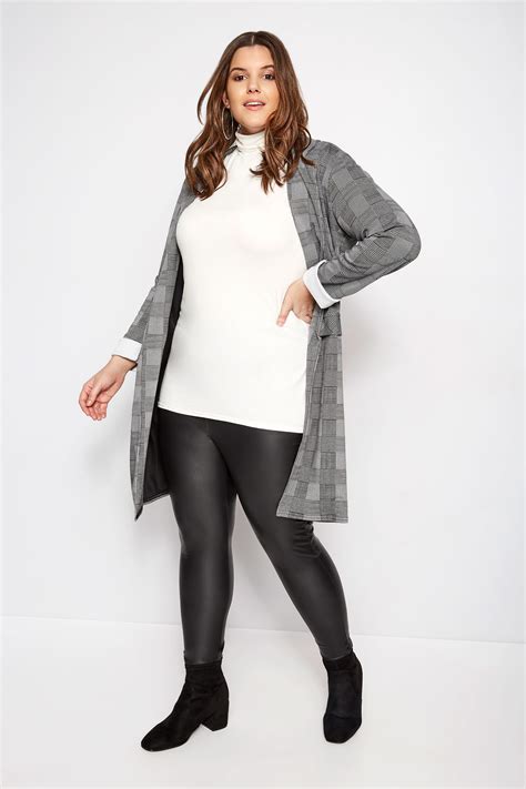 Black Leggings Outfit Plus Size For 2023