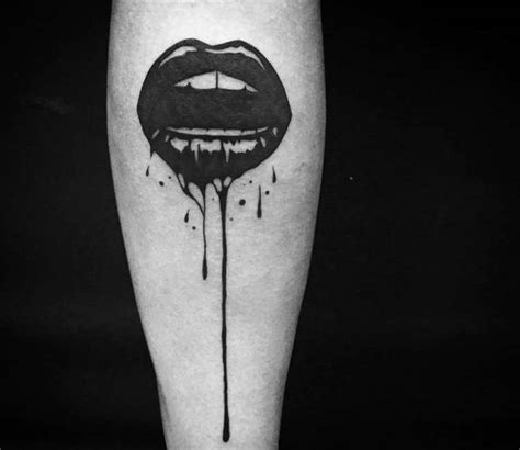 Informative Black Lips Tattoo Design 2023