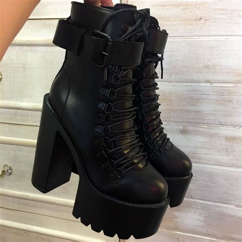 ⋆ 『 desireemyersss on pinterest ♡ 』 ⋆ Black platform boots, Platform