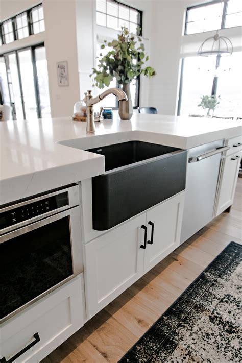White countertop, black undermount sink kitchensink Kitchen remodeling projects, Kitchen