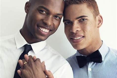 BLACK AND WHITE GAY GUYS