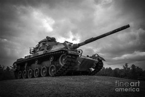 black and white picture of a tank