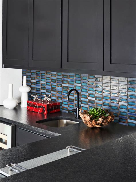 Black Countertops Backsplash