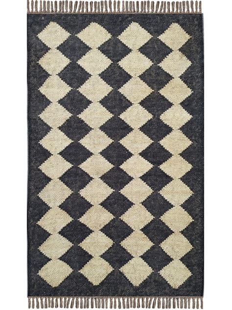 Black Diamond Pattern Rug