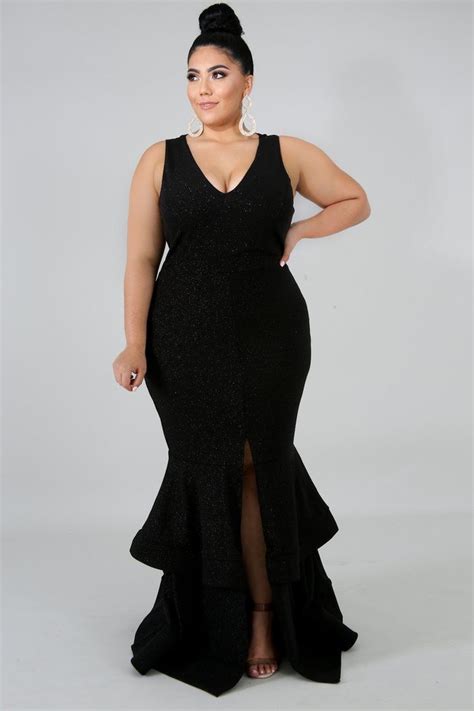 Black Dresses For Plus Sizes
