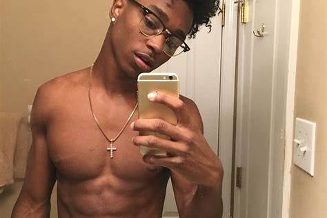 BLACK GAY TEEN PICTURES