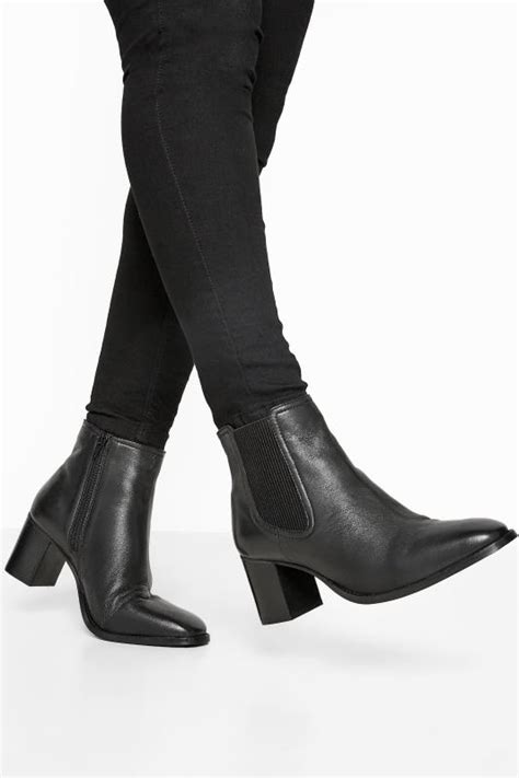 black heeled chelsea boots women