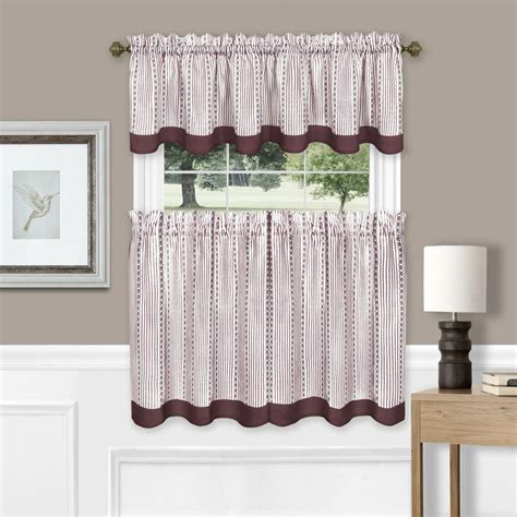www.icouldlivehere.org:black kitchen tier curtains