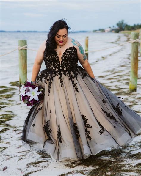 5+ Black Plus Size Wedding Dresses